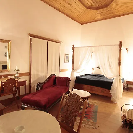 Kerme Ottoman Palace אקיאקה